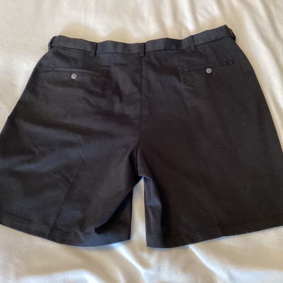Mens Haggar Black Shorts - Picture 2 of 5